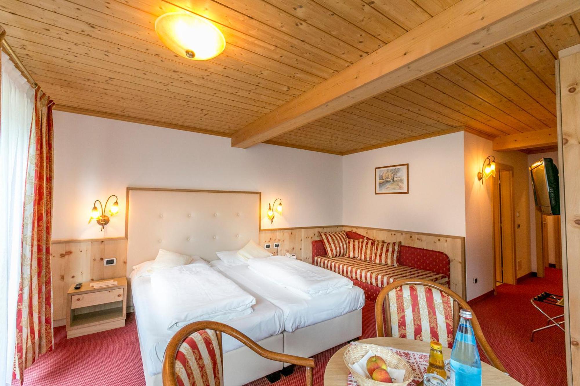Santa Cristina Val Gardena Diamant Spa Resort חדר תמונה