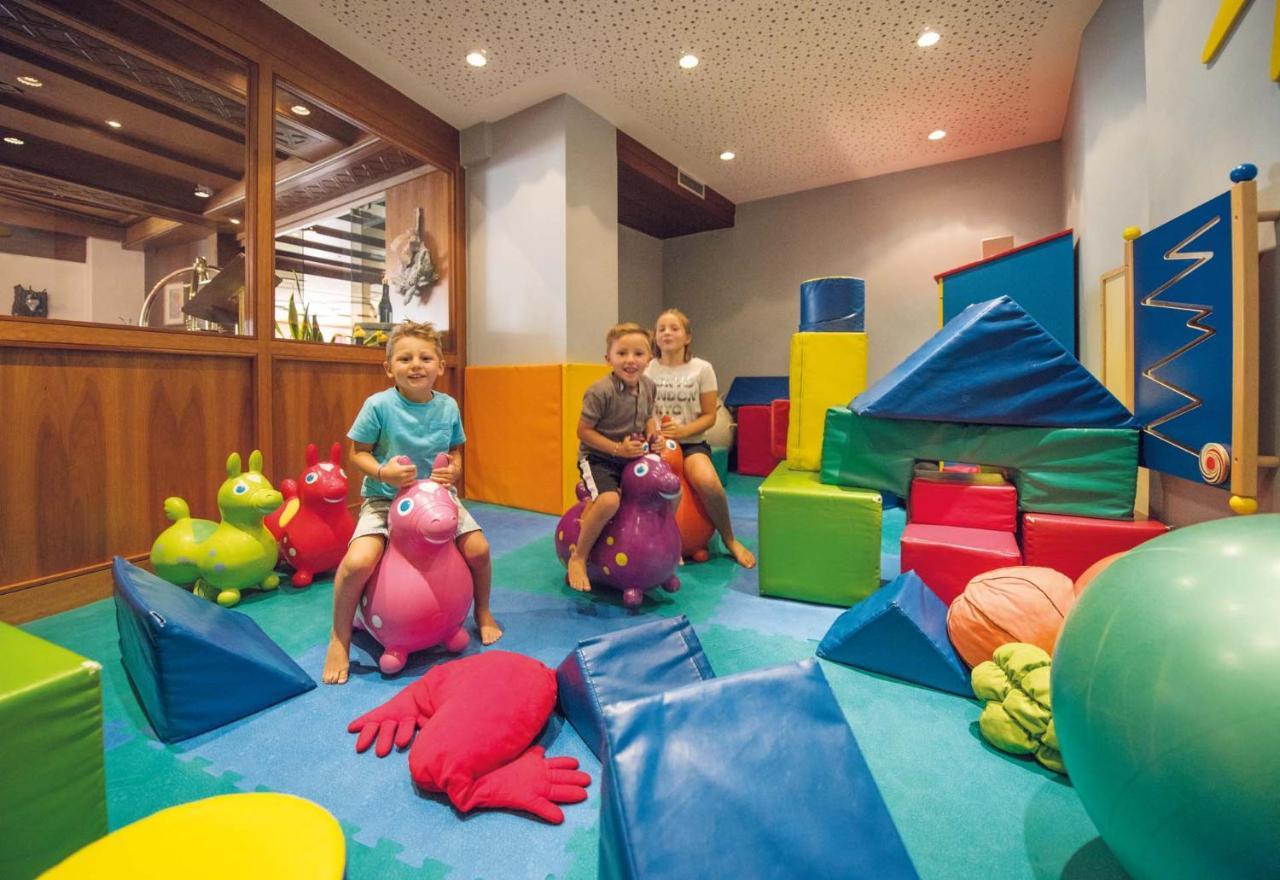 Santa Cristina Val Gardena Diamant Spa Resort מראה חיצוני תמונה